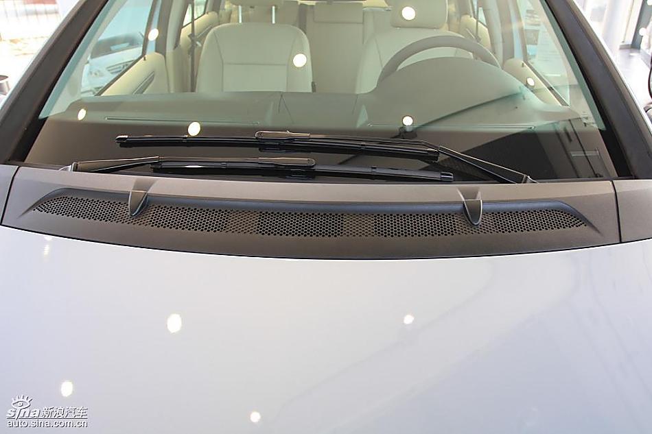 奔驰B级运动旅行车到店实拍