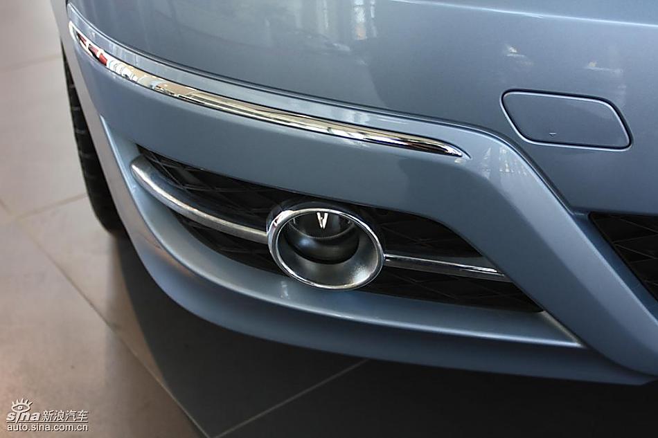 奔驰B级运动旅行车到店实拍