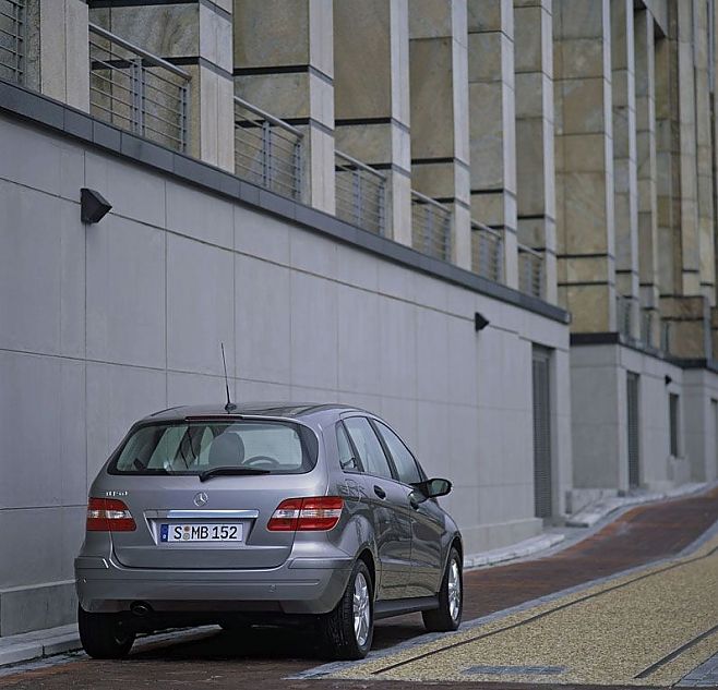 奔驰B级运动旅行车