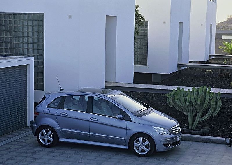 奔驰B级运动旅行车