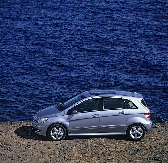 奔驰B级运动旅行车