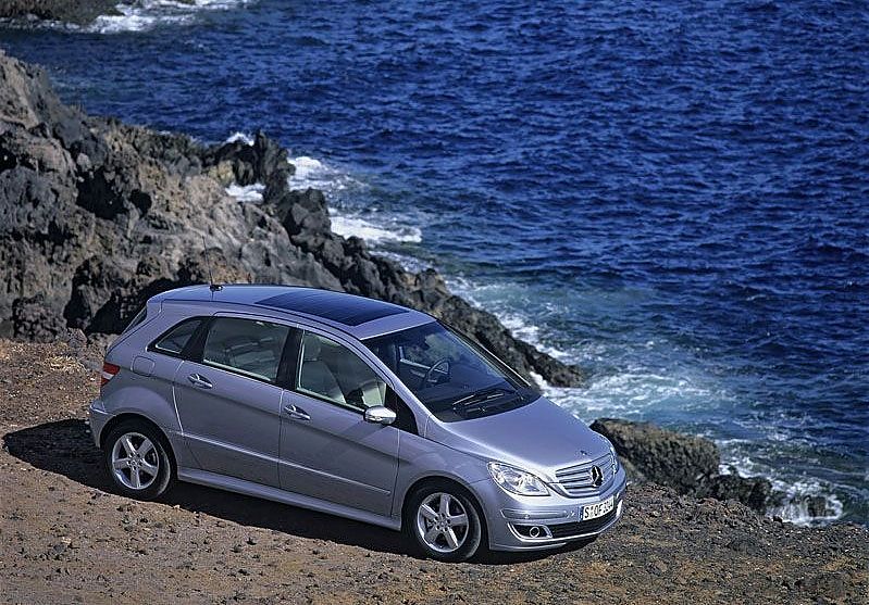 奔驰B级运动旅行车