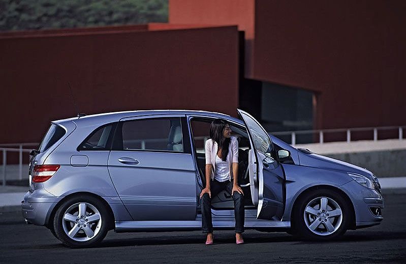 奔驰B级运动旅行车