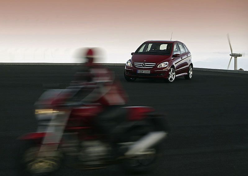 奔驰B级运动旅行车