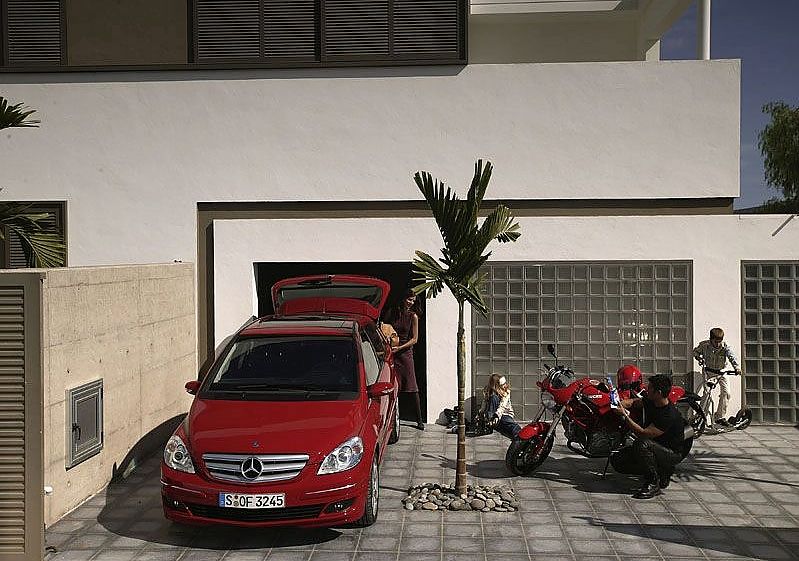 奔驰B级运动旅行车