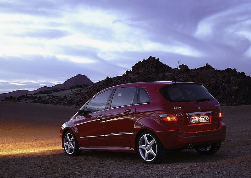奔驰B级运动旅行车