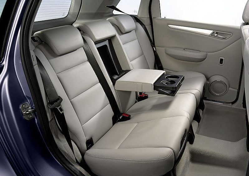 奔驰B级运动旅行车