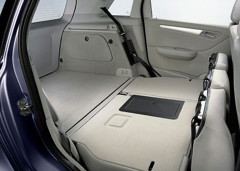 奔驰B级运动旅行车