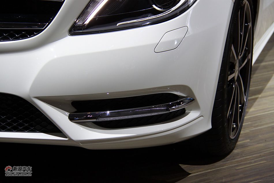 梅赛德斯-奔驰B180