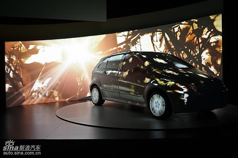 奔驰B级上市现场 