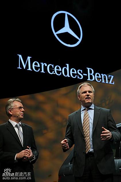 奔驰B级上市现场 