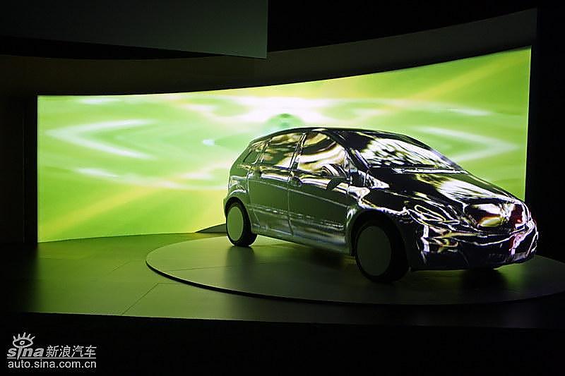 奔驰B级上市现场 