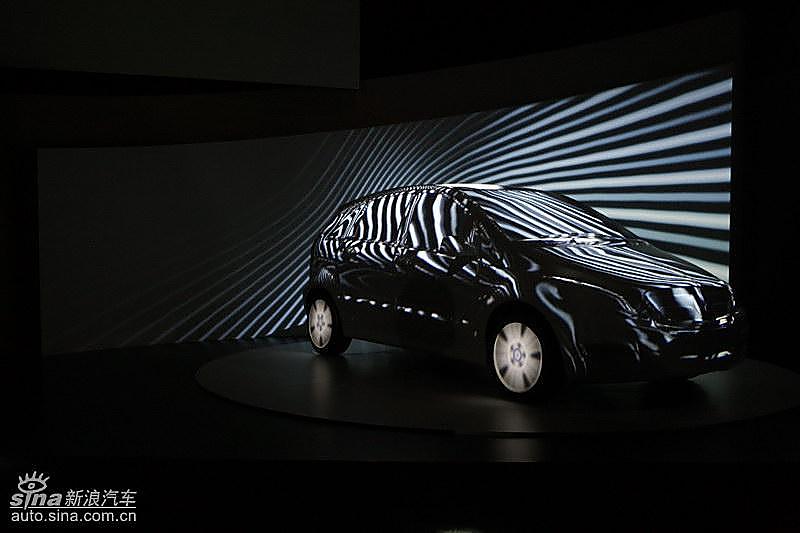 奔驰B级上市现场 