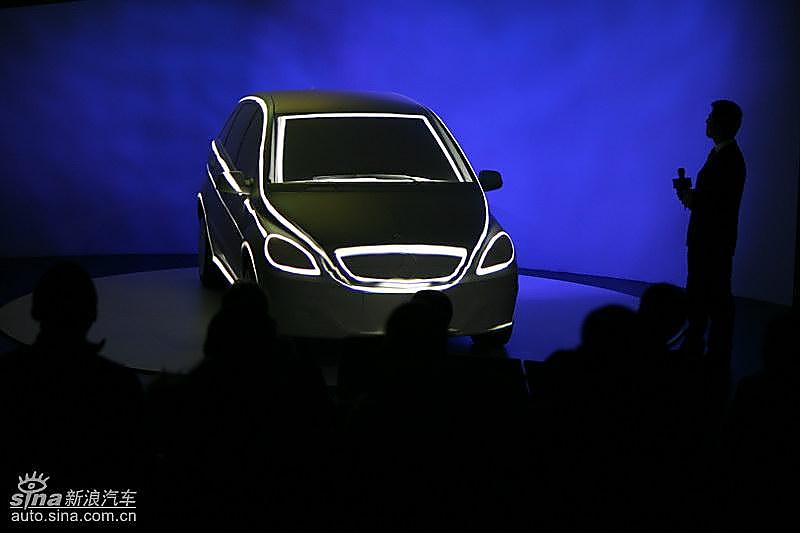 奔驰B级上市现场 