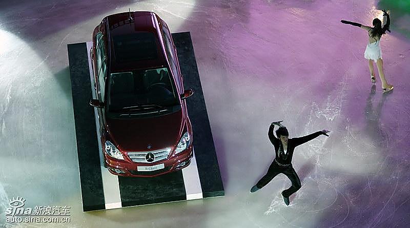 奔驰B级上市现场 