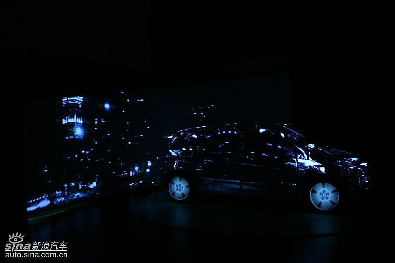 奔驰B级上市现场 