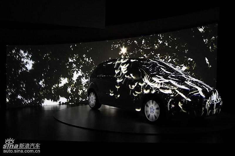 奔驰B级上市现场 