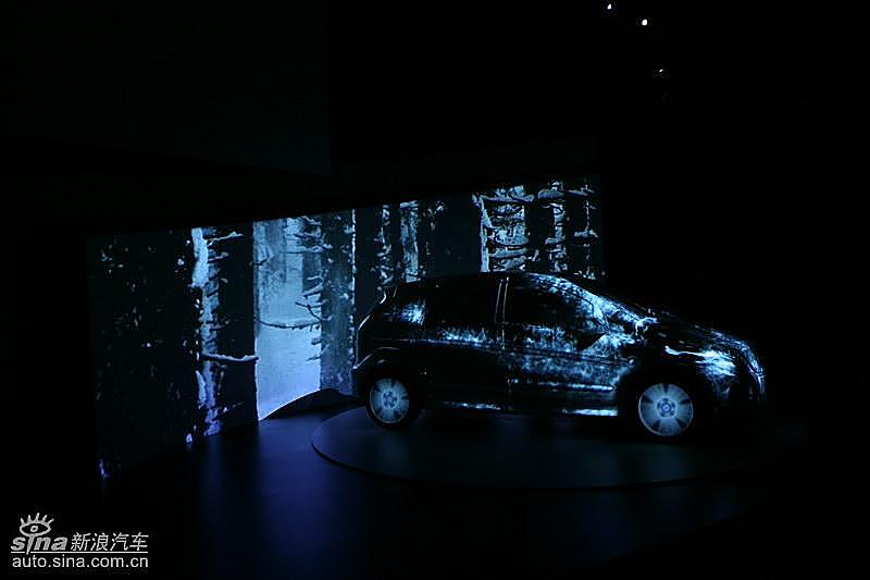 奔驰B级上市现场 