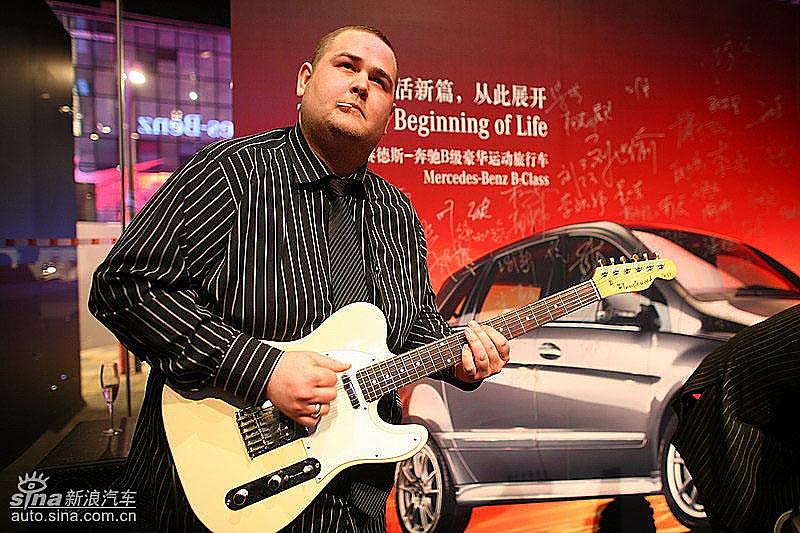 奔驰B级上市现场 
