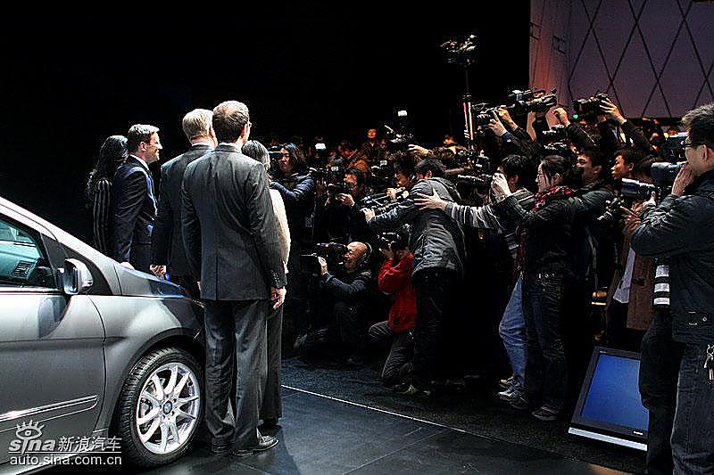奔驰B级上市现场 