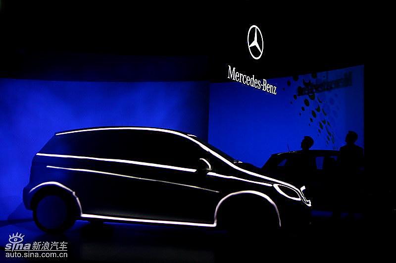 奔驰B级上市现场 
