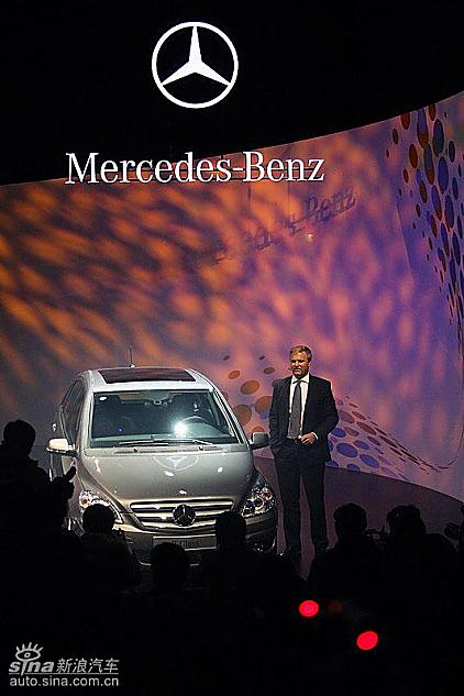 奔驰B级上市现场 
