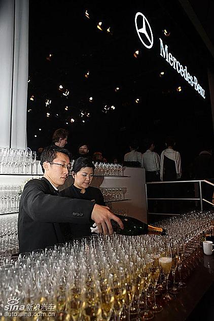 奔驰B级上市现场 