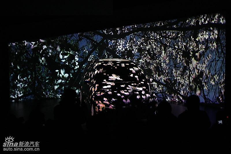 奔驰B级上市现场 