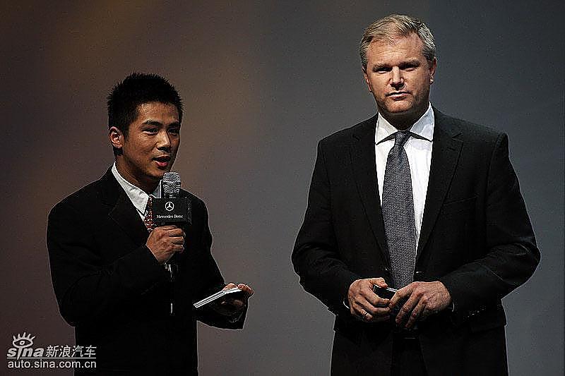 奔驰B级上市现场 