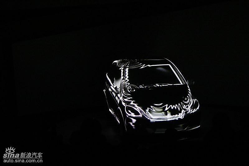 奔驰B级上市现场 