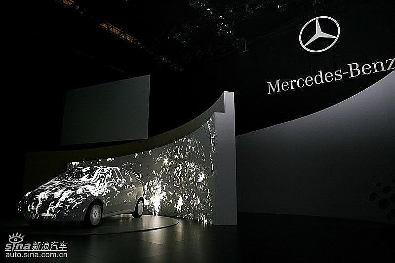 奔驰B级上市现场 