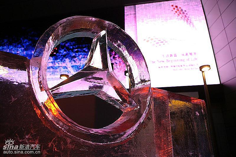 奔驰B级上市现场 