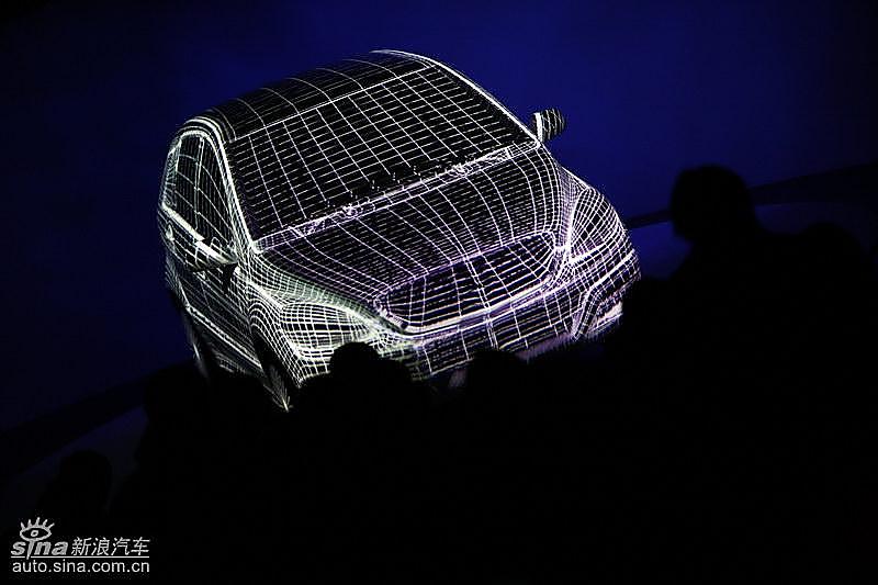 奔驰B级上市现场 