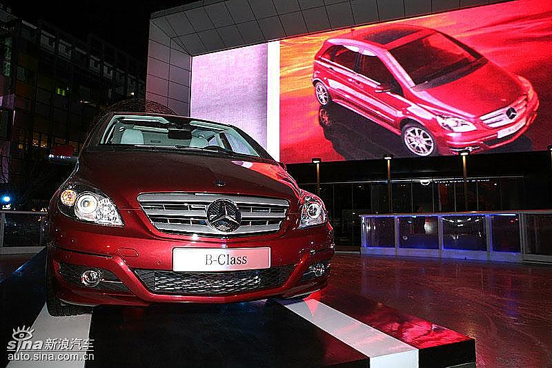 奔驰B级上市现场 