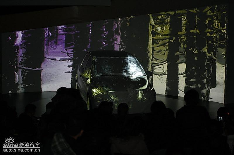 奔驰B级上市现场 