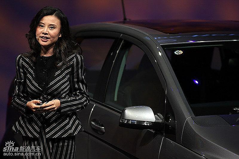 奔驰B级上市现场 