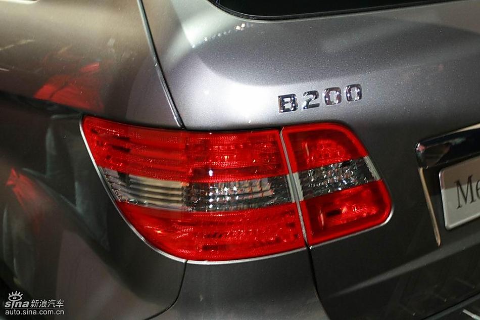 奔驰B级上市现场
