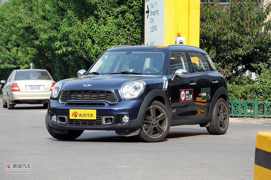 2011款MINI COUNTRYMAN实拍