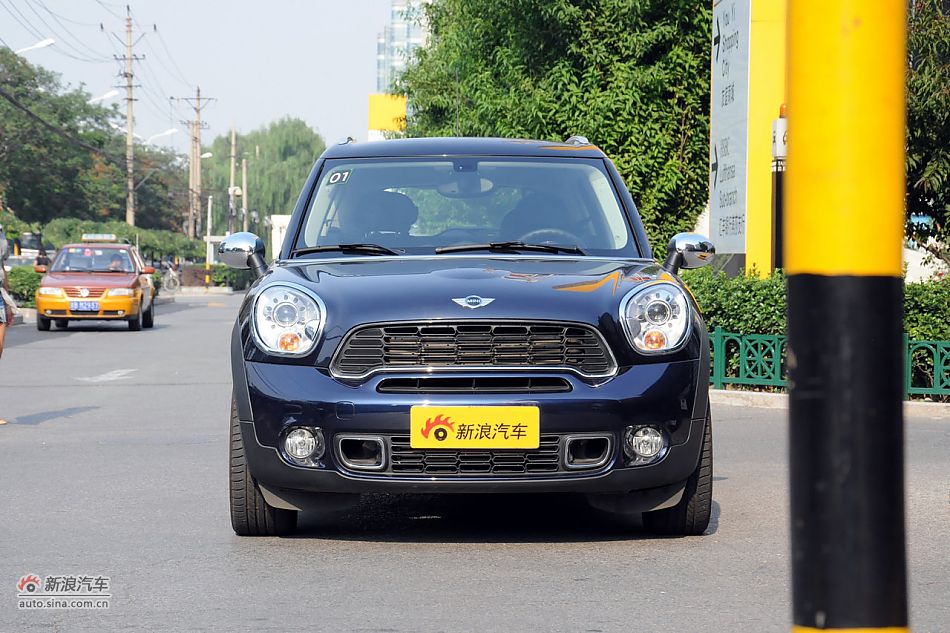 2011款MINI COUNTRYMAN实拍