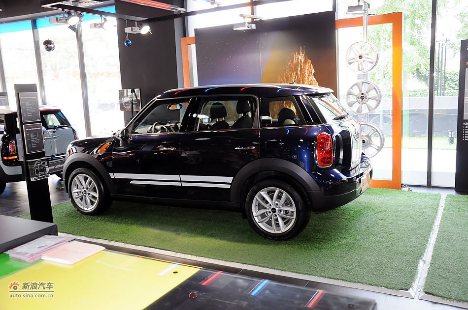 2011款MINI COUNTRYMAN实拍