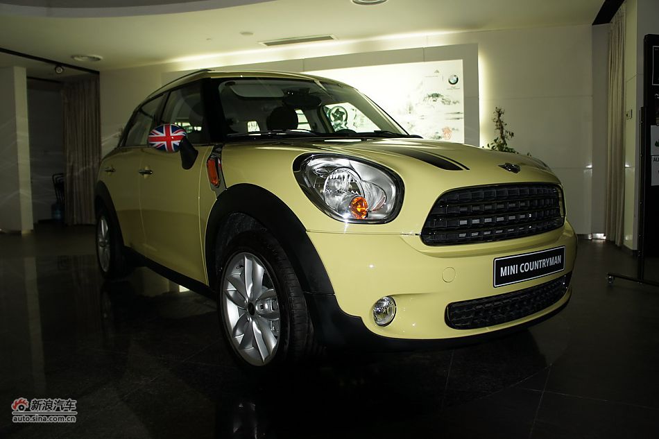 2011MINI ONE COUNTRYMAN
