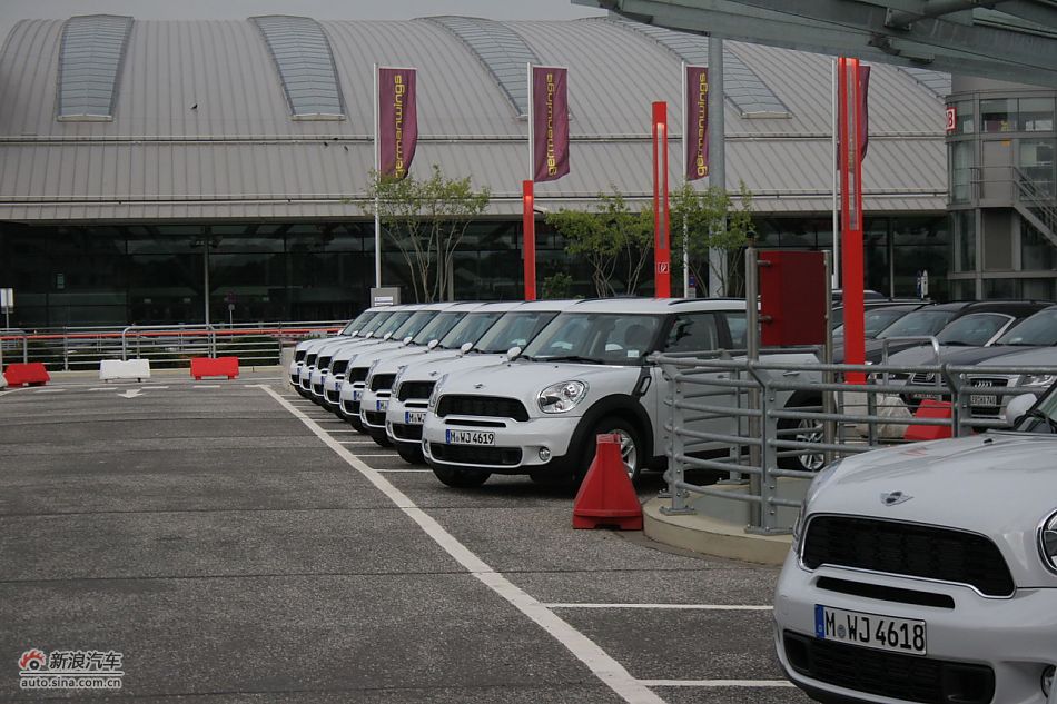 MINI Countryman外观