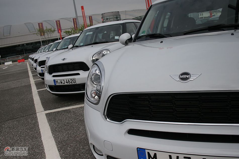 MINI Countryman外观