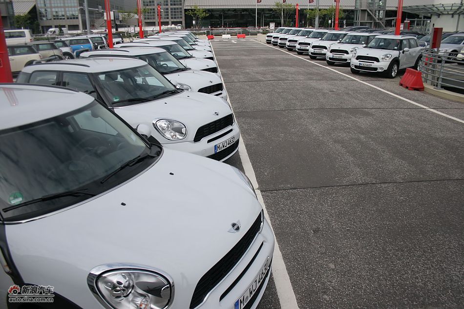 MINI Countryman外观