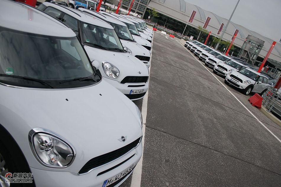 MINI Countryman外观