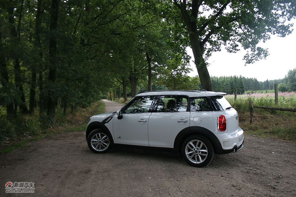 MINI Countryman外观