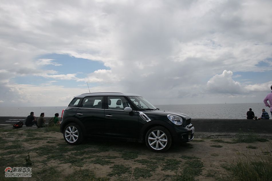 MINI Countryman特装车款外观