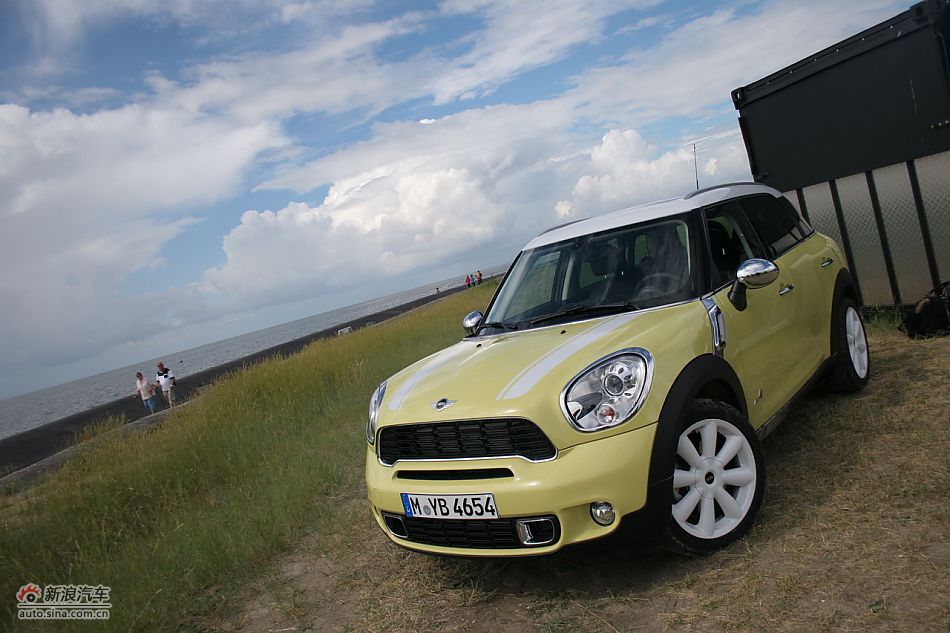 MINI Countryman特装车款外观