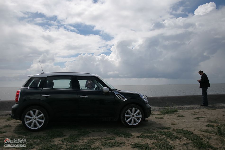 MINI Countryman特装车款外观