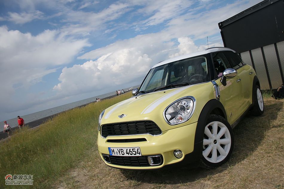 MINI Countryman特装车款外观